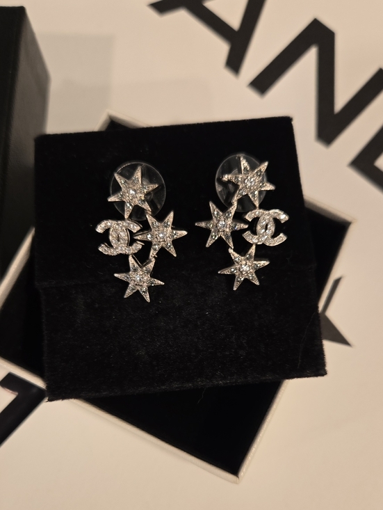 CHANEL Jewelry - #147 CHANEL Star CC Earrings Silver, 2016 pierced - AUTHENTIC CHANEL